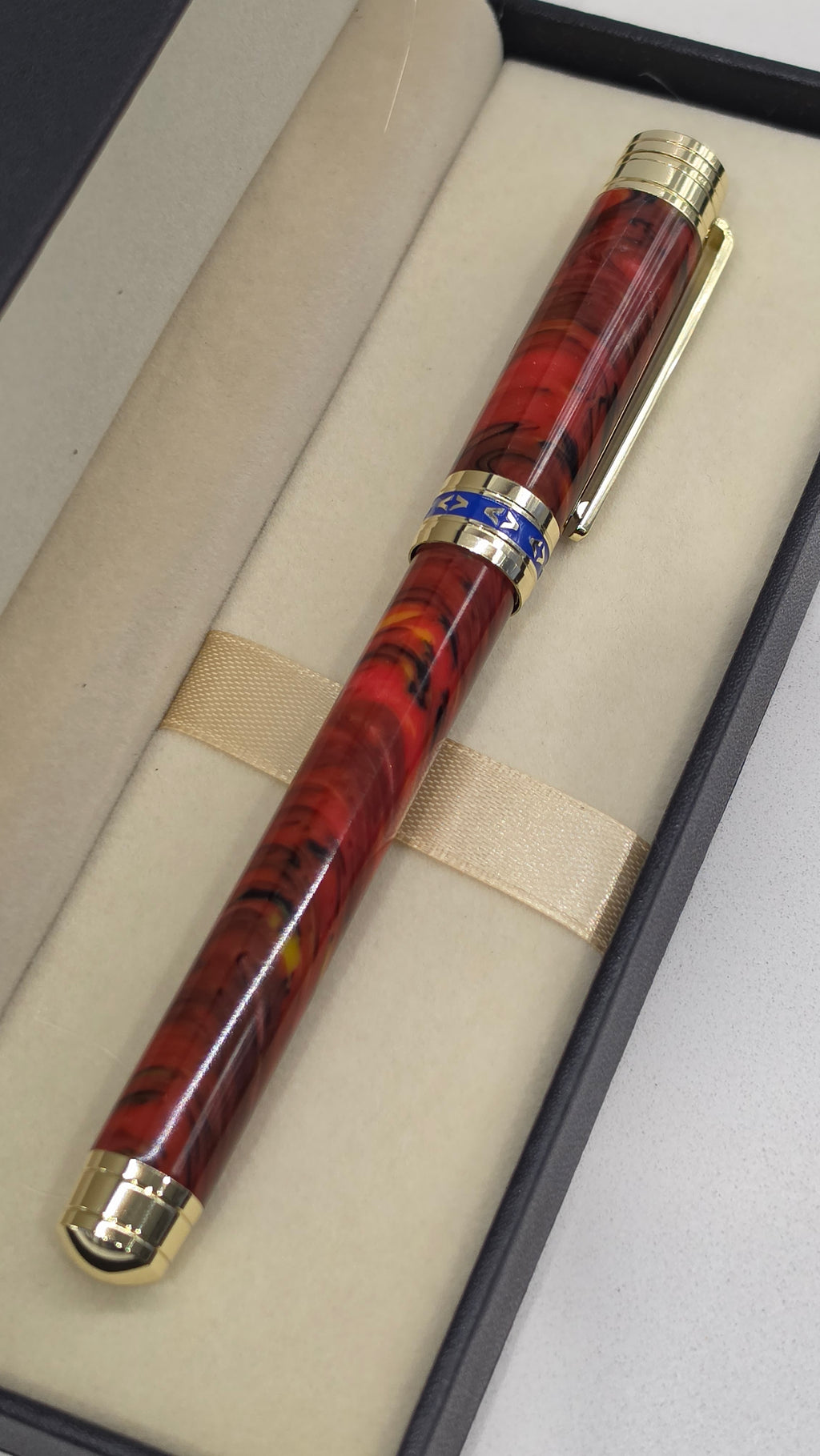 Masonic hand turned Pen in red Seduction Polyester resin
