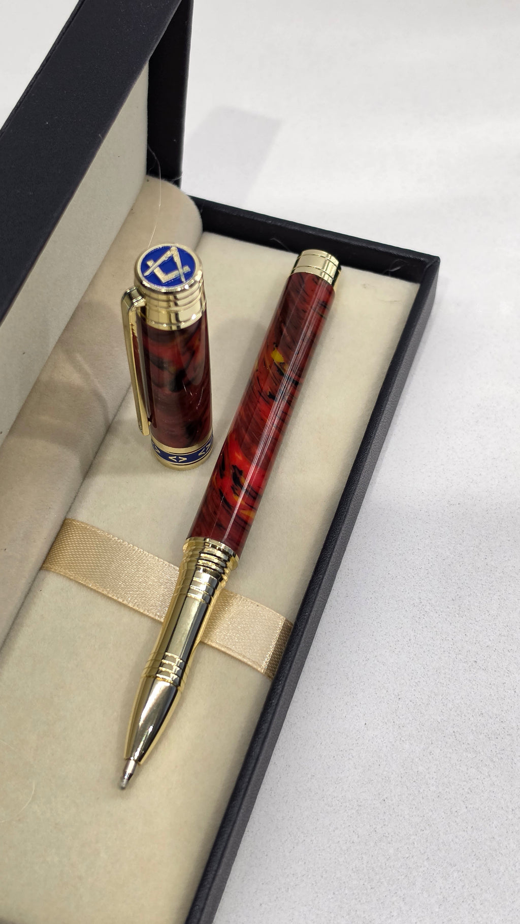 Masonic hand turned Pen in red Seduction Polyester resin